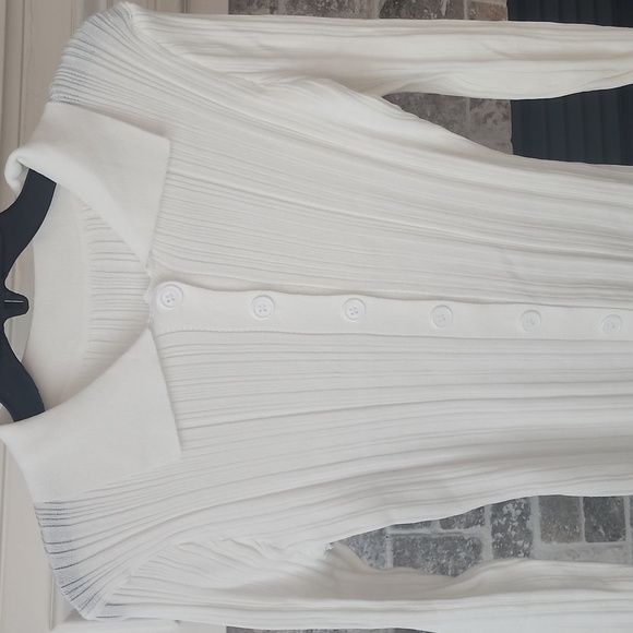 Long sleeve button down sweater dress - Picture 3 of 9